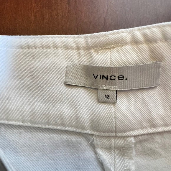 Vince Twill Cotton Linen Blend Shorts in Optic White - Picture 8 of 11